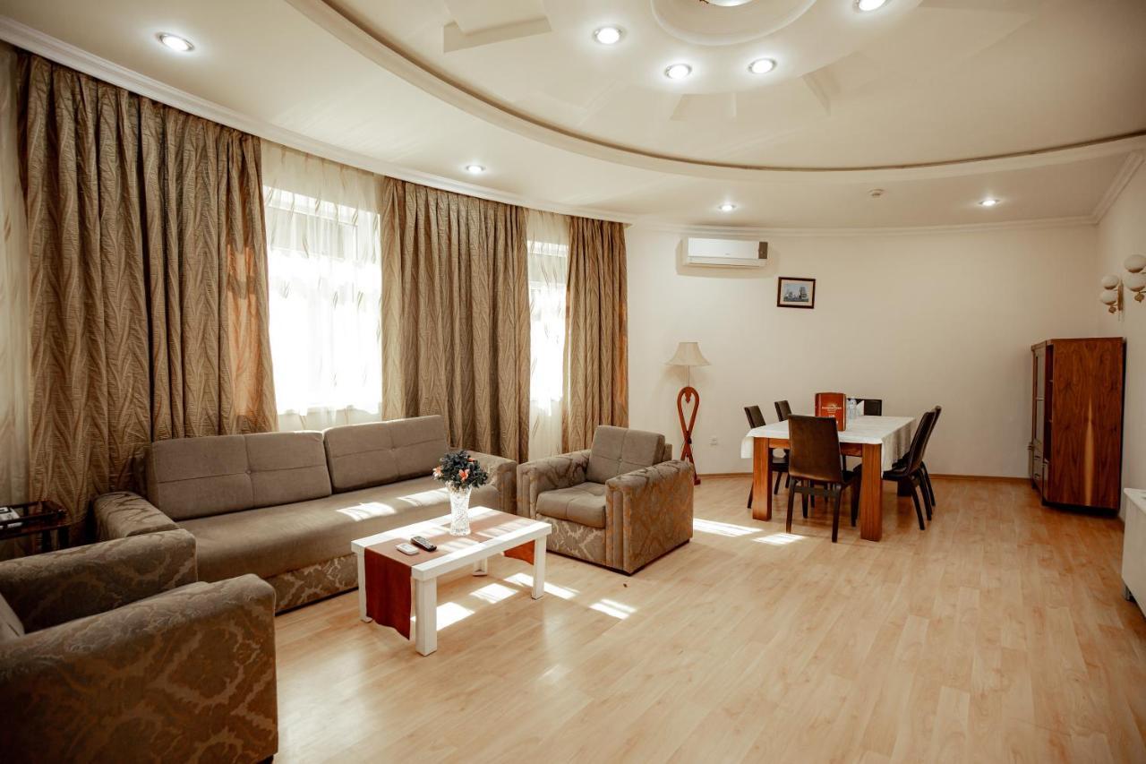 Panorama Villa Lux Hotel Baku Ngoại thất bức ảnh