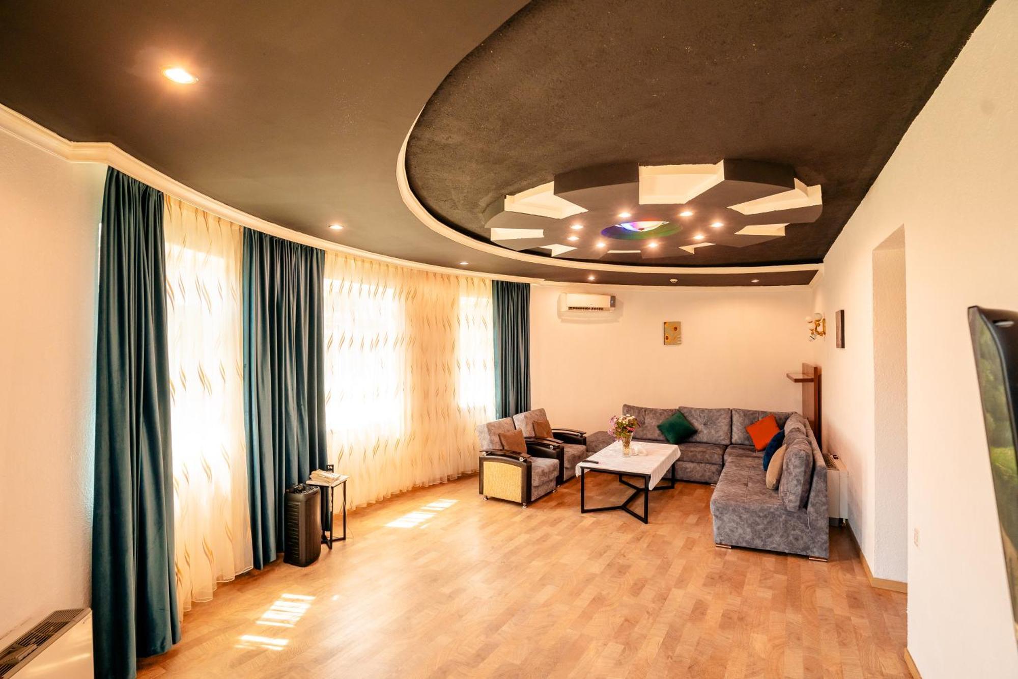 Panorama Villa Lux Hotel Baku Ngoại thất bức ảnh