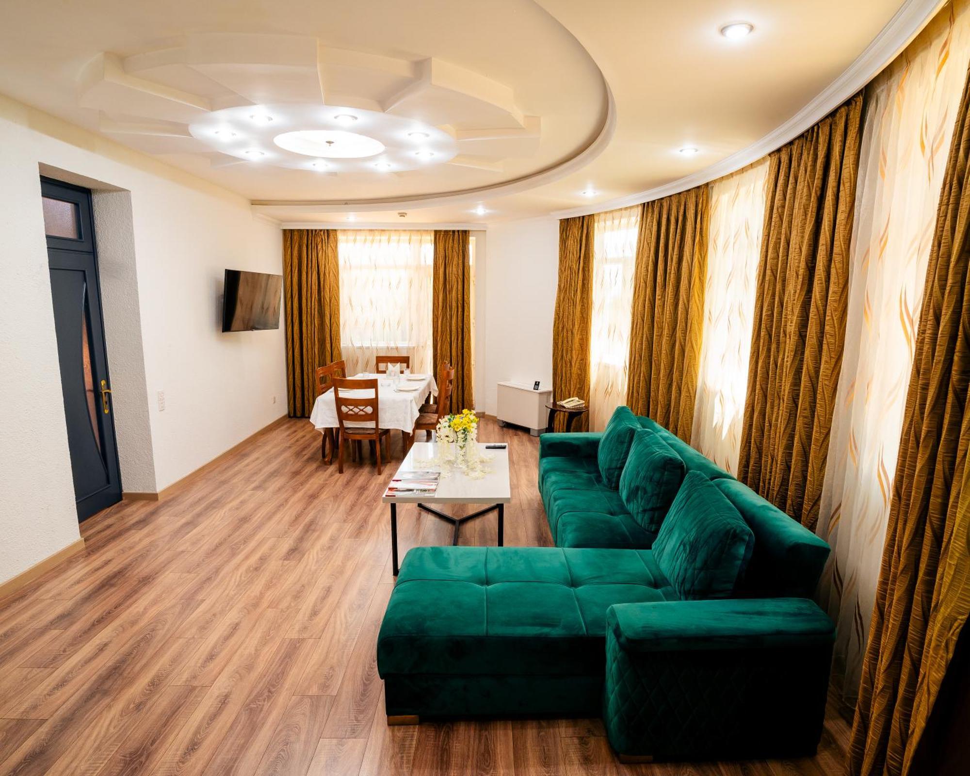 Panorama Villa Lux Hotel Baku Ngoại thất bức ảnh