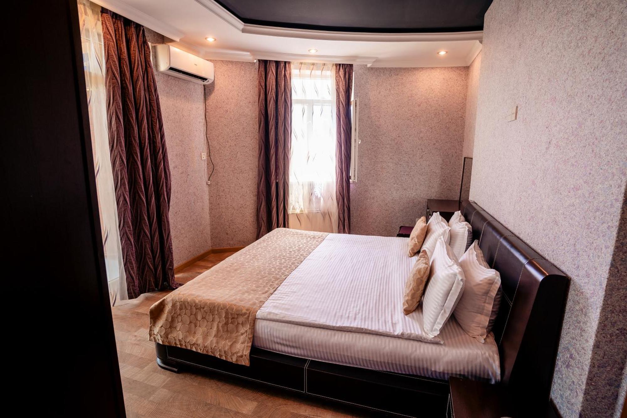 Panorama Villa Lux Hotel Baku Ngoại thất bức ảnh