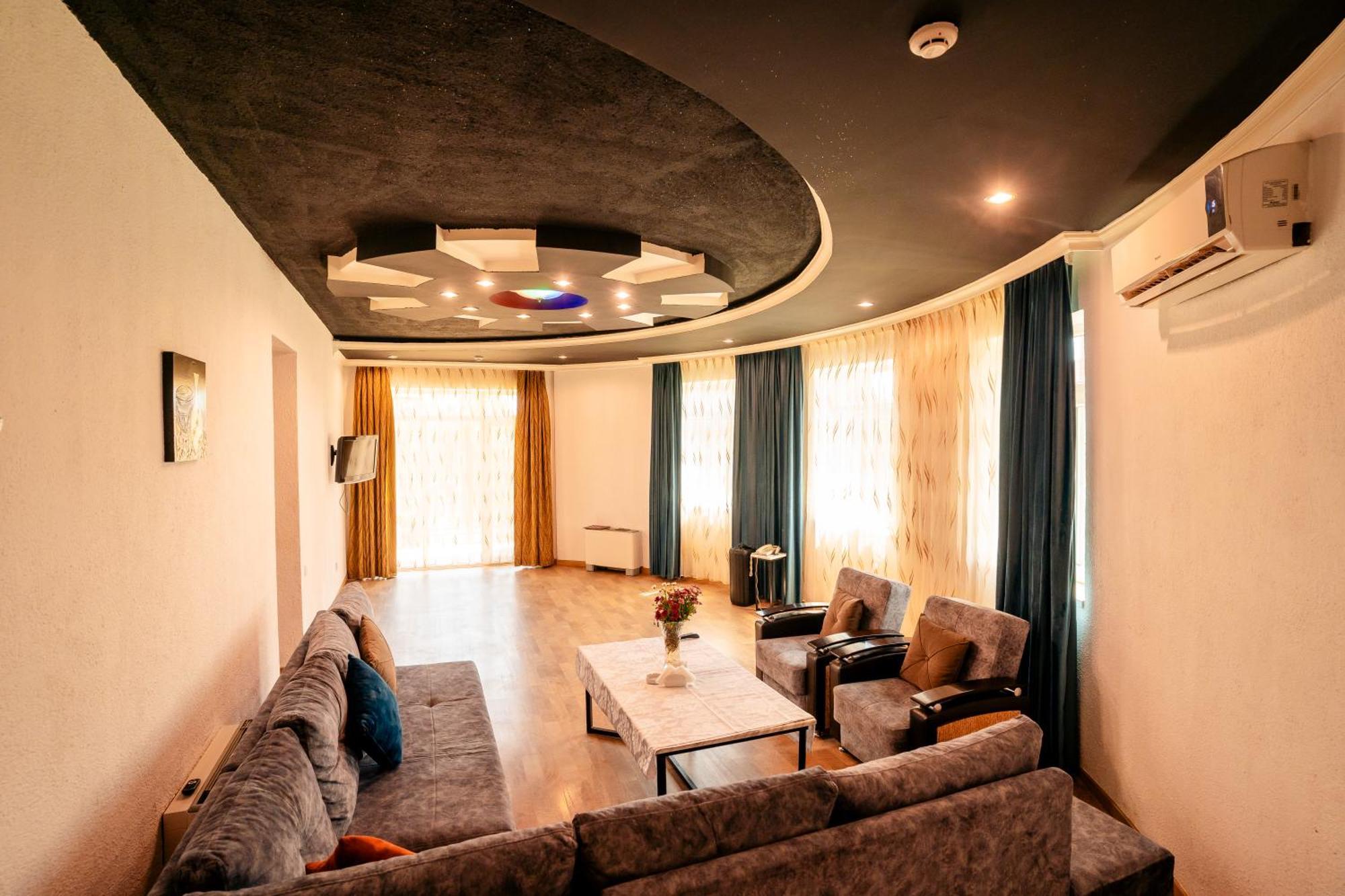 Panorama Villa Lux Hotel Baku Ngoại thất bức ảnh